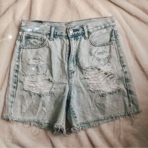 American Eagle Mom Short Light Wash High Waisted Distressed Shorts size 0